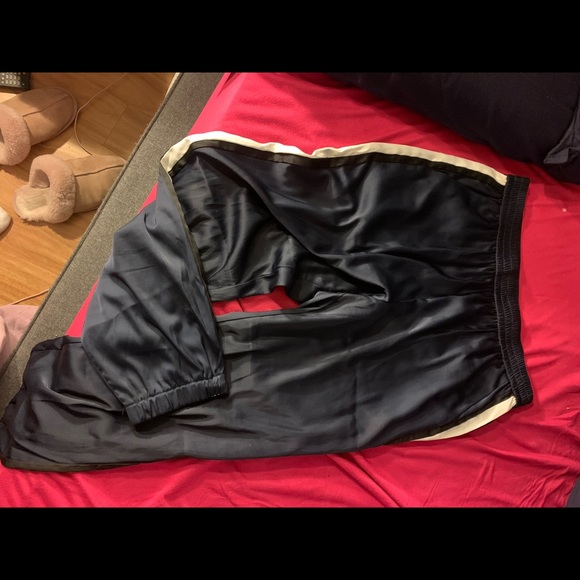 Zara silky navy joggers - Picture 2 of 2